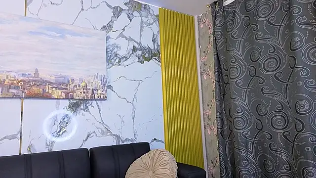 Nahomy Smiths aws online show from 12-01-25, 10:15