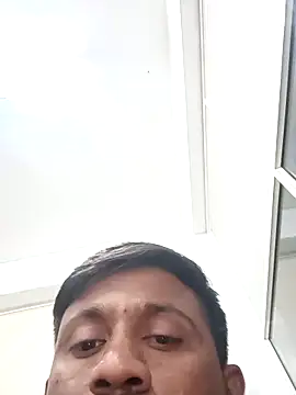 Snapshot of SlipperyRebound0 chatting on 11-19-25, 04:40 SlipperyRebound0 online show from 11-19-25, 04:40