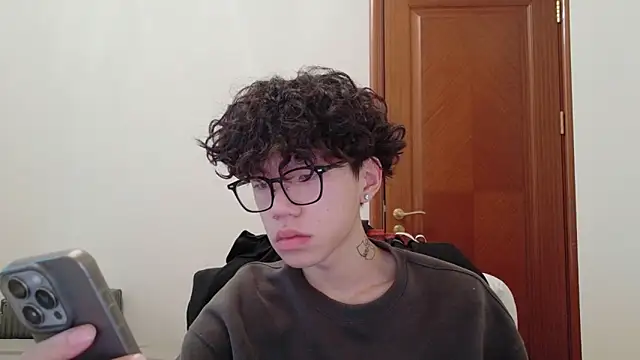 hangzi-0011 online show from 10-04-25, 10:24