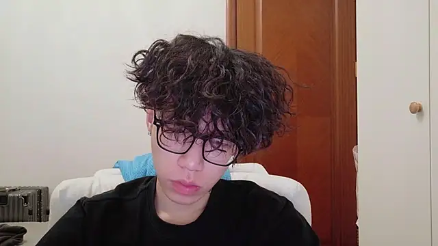 hangzi-0011 online show from 10-10-25, 11:42