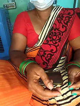 Snapshot of Tamilselviroja- chatting on 02-19-26, 01:51 Tamilselviroja- online show from 02-19-26, 01:51