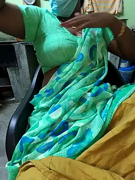Snapshot of Tamilselviroja- chatting on 04-30-26, 04:57 Tamilselviroja- online show from 04-30-26, 04:57