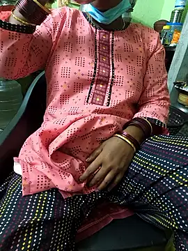 Tamilselviroja- online show from 06-19-26, 02:43