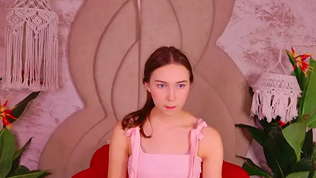 OliviaLay online show from 12-04-25, 11:30