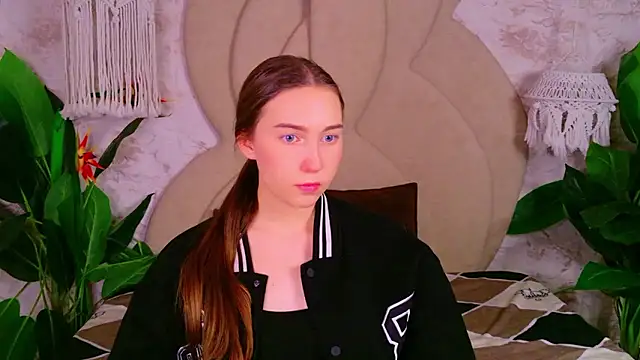 OliviaLay online show from 01-07-26, 01:57