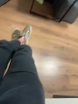 Snapshot of heet1998 chatting on 10-18-25, 11:44 heet1998 online show from 10-18-25, 11:44