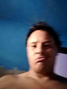 Snapshot of ricardaoandre_ chatting on 10-16-25, 01:23 ricardaoandre online show from 10-16-25, 01:23