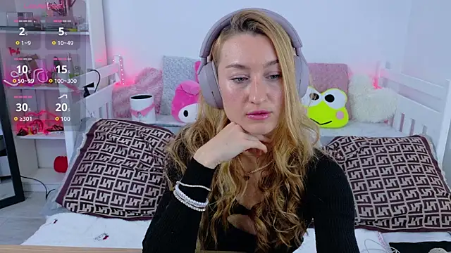 MysticRoxanne online show from 11-21-25, 10:47