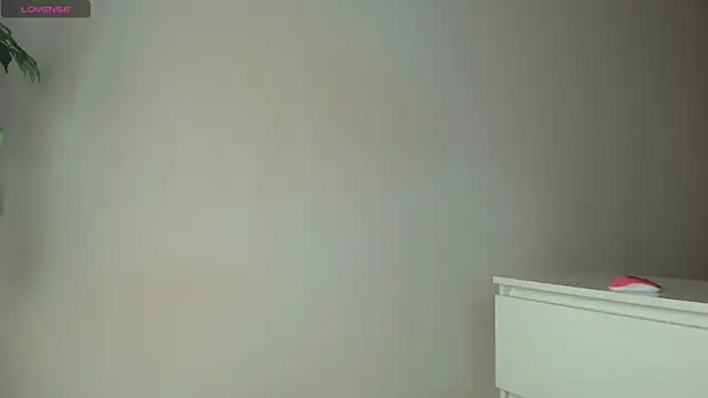 trixietaylor online show from 04-09-26, 08:03