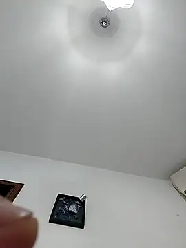 thonyx93 online show from 11-16-25, 03:39