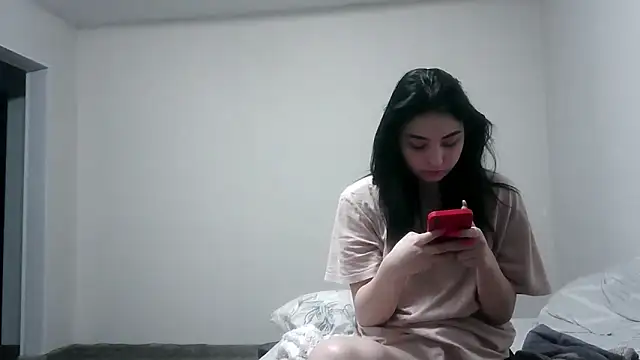 Snapshot of meow_woem chatting on 10-07-25, 02:42 meow woem online show from 10-07-25, 02:42