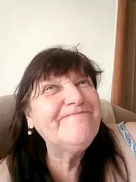 Apeesynka55211 online show from 04-03-26, 08:56