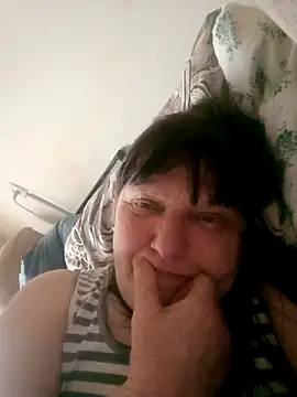 Apeesynka55211 online show from 04-19-26, 02:38