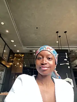 Snapshot of tia___fox chatting on 02-12-26, 07:09 tia fox online show from 02-12-26, 07:09