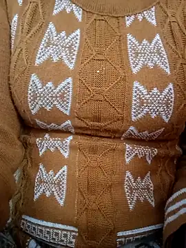 Snapshot of Pihu-56 chatting on 12-19-25, 03:35 Pihu-56 online show from 12-19-25, 03:35