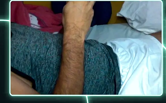 Snapshot of ThiagoDeseo chatting on 10-07-25, 03:14 ThiagoDeseo online show from 10-07-25, 03:14