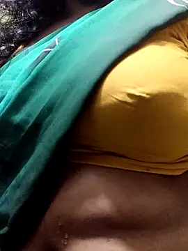 Snapshot of harinisree chatting on 12-17-25, 04:18 harinisree online show from 12-17-25, 04:18