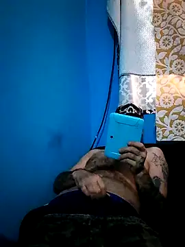 roelbluee226 online show from 10-06-25, 02:58