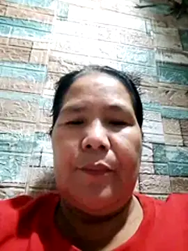 Snapshot of milagrose_rose chatting on 12-17-25, 01:44 milagrose rose online show from 12-17-25, 01:44