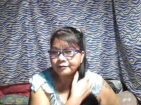 Snapshot of joy_cute chatting on 10-23-25, 01:05 joy cute online show from 10-23-25, 01:05