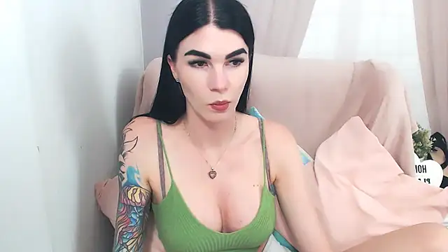 Snapshot of SofiiaBeauty chatting on 06-12-26, 07:13 SofiiaBeauty online show from 06-12-26, 07:13