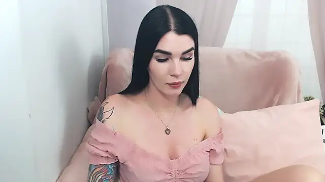 Snapshot of SofiiaBeauty chatting on 06-13-26, 07:12 SofiiaBeauty online show from 06-13-26, 07:12