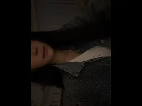 xiaowan x online show from 11-14-25, 03:33