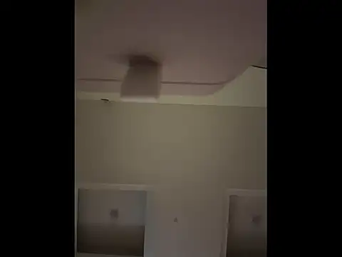 Snapshot of xiaowan_x chatting on 12-22-25, 08:11 xiaowan x online show from 12-22-25, 08:11