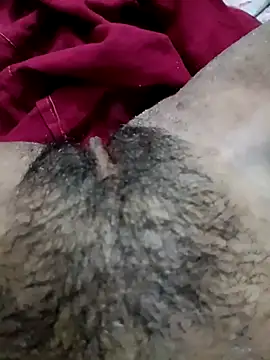 Snapshot of Hotty_ruvi chatting on 10-14-25, 04:24 Hotty ruvi online show from 10-14-25, 04:24