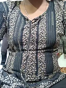 Snapshot of Hotty_ruvi chatting on 11-05-25, 08:03 Hotty ruvi online show from 11-05-25, 08:03