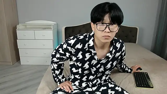 KaiChicken online show from 12-05-25, 09:40