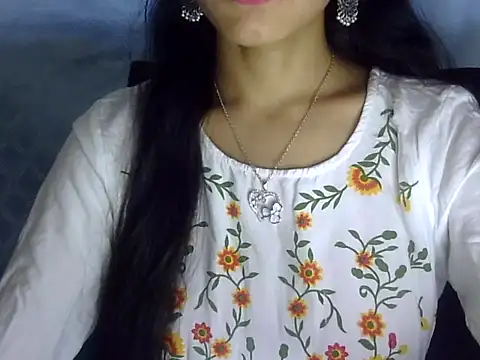 Shazi 1 online show from 05-17-26, 02:46