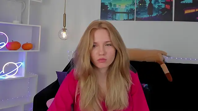 MelissaLiss online show from 10-23-25, 03:11