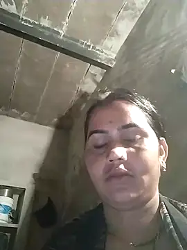 Snapshot of Kalpana_Rajput66 chatting on 10-16-25, 10:44 Kalpana Rajput66 online show from 10-16-25, 10:44