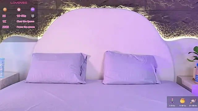 Selene Brownie online show from 10-27-25, 08:13