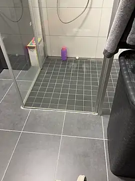 Snapshot of b3no_beso007 chatting on 10-28-25, 05:59 b3no beso007 online show from 10-28-25, 05:59