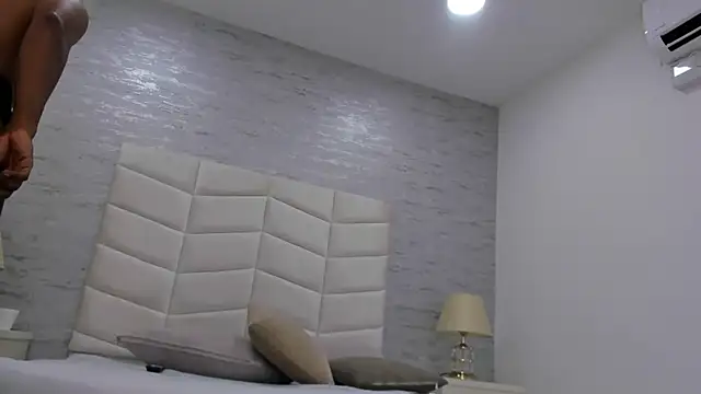 jax black online show from 10-30-25, 07:03