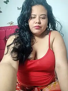 Snapshot of Tania_cruz_ chatting on 02-01-26, 04:22 Tania cruz online show from 02-01-26, 04:22