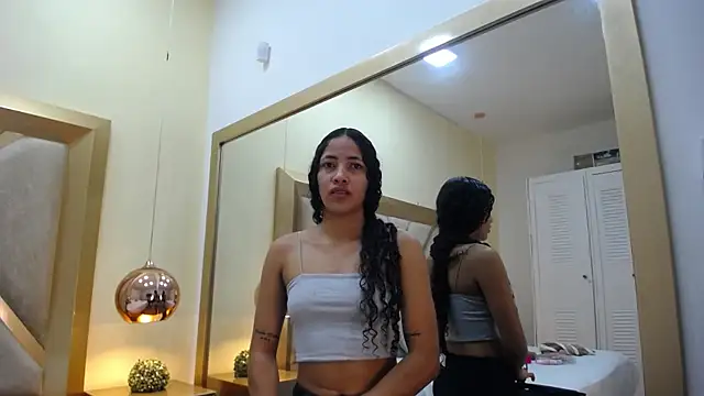 Snapshot of Megan_Siner chatting on 12-05-25, 12:03 Megan Siner online show from 12-05-25, 12:03