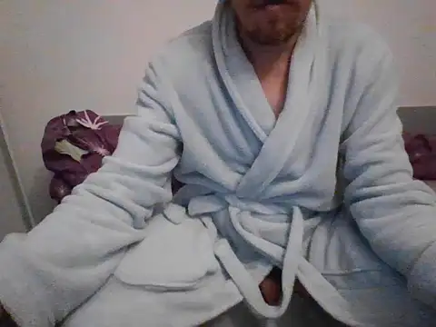 Snapshot of honzinka83 chatting on 10-22-25, 02:28 honzinka83 online show from 10-22-25, 02:28