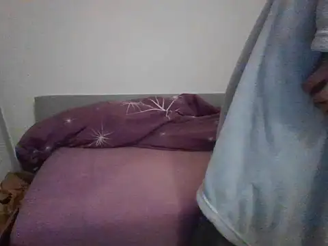 Snapshot of honzinka83 chatting on 10-30-25, 04:08 honzinka83 online show from 10-30-25, 04:08