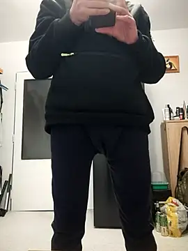 Snapshot of honzinka83 chatting on 12-14-25, 05:40 honzinka83 online show from 12-14-25, 05:40