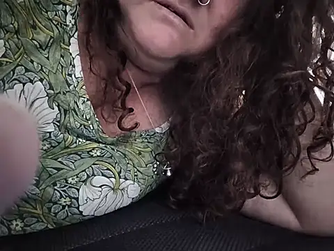 Snapshot of Partenope chatting on 05-16-26, 04:28 Partenope online show from 05-16-26, 04:28