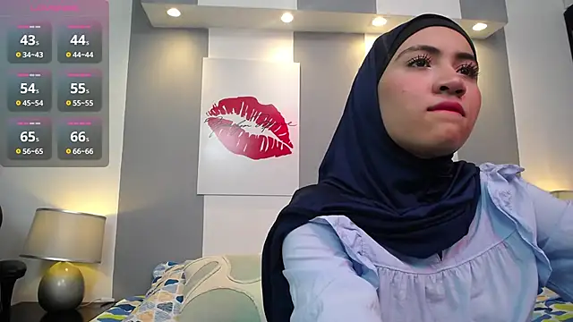 Snapshot of Neesha__ chatting on 10-21-25, 07:58 Neesha online show from 10-21-25, 07:58