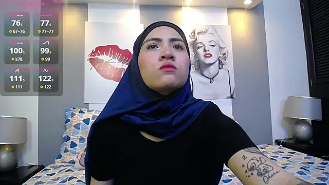 Snapshot of Neesha__ chatting on 10-29-25, 08:54 Neesha online show from 10-29-25, 08:54