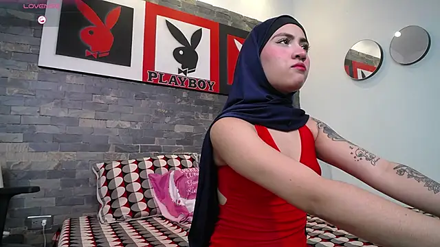 Snapshot of Neesha__ chatting on 11-05-25, 07:03 Neesha online show from 11-05-25, 07:03