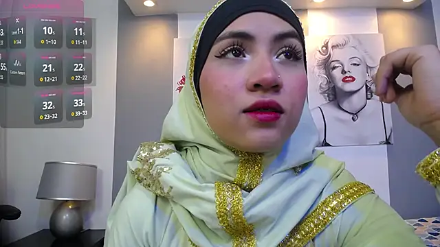 Snapshot of Neesha__ chatting on 11-13-25, 07:13 Neesha online show from 11-13-25, 07:13