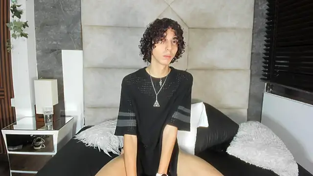 Scaarlett 22  online show from 01-11-26, 08:14