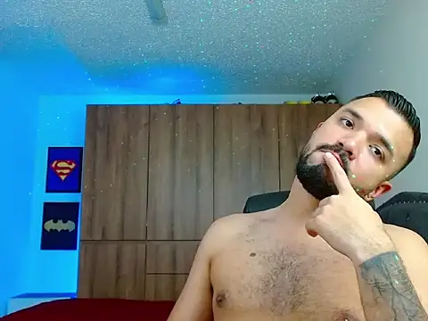 Snapshot of mathewv_ chatting on 11-28-25, 04:59 mathewv online show from 11-28-25, 04:59