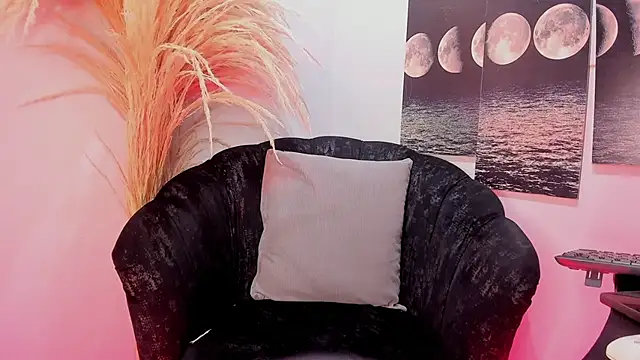 cloemorningstar online show from 10-19-25, 08:37